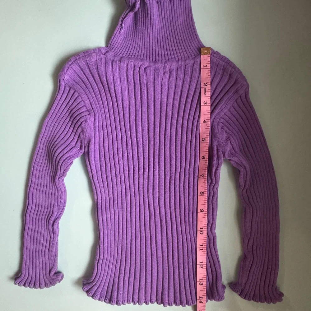 Size‎ 3Toddler Lot Of 4 - 1 Jeans, 1 Sweater, 1 Sweatshirt, 1 Socks